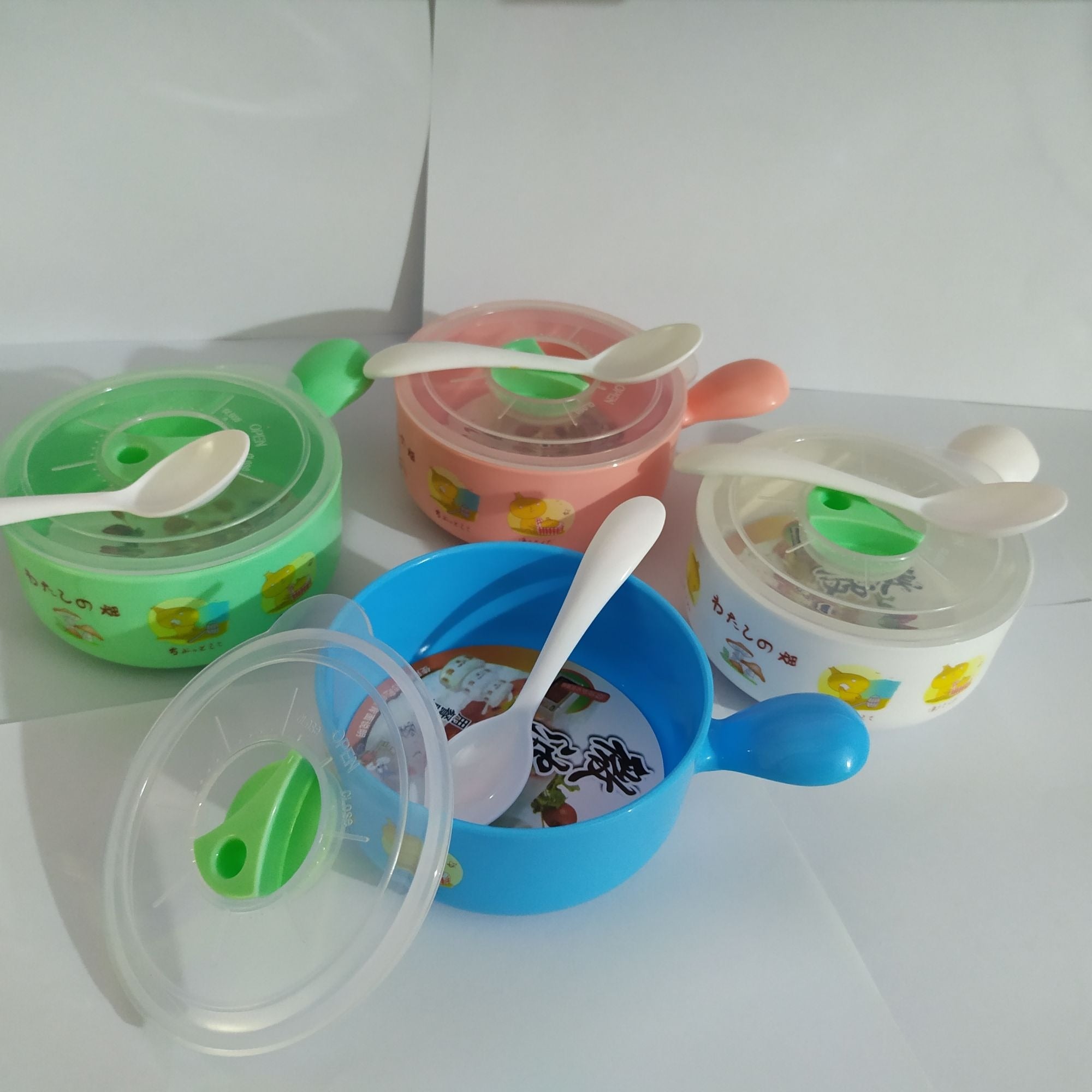 ModularTech kids bowl with cover and spoon, colorful high quality plastic bowl set with cartoon characters, bowl set with spoon for good food habits of your kids, healthy meal time bowl set for children Article No 5860      S80