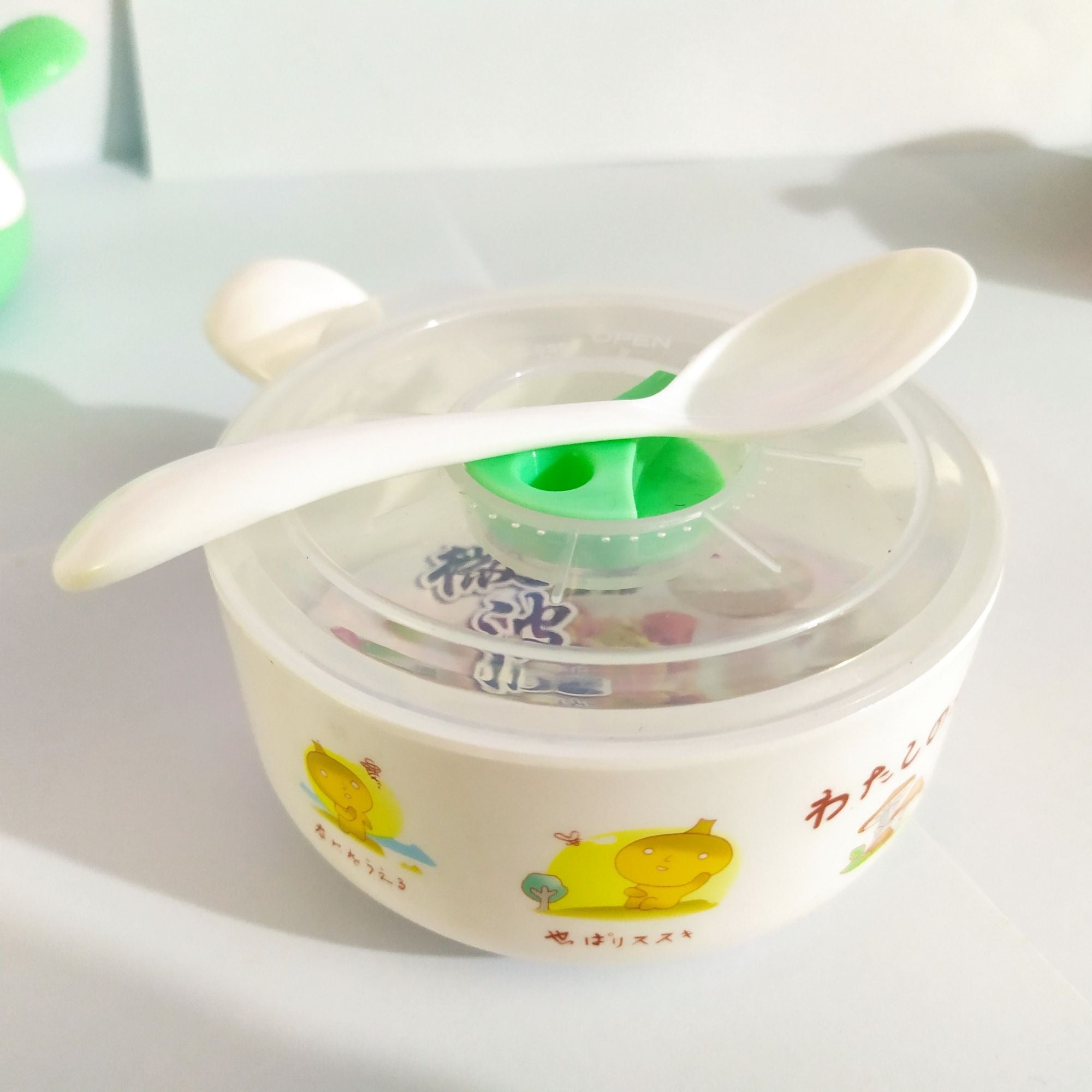 ModularTech kids bowl with cover and spoon, colorful high quality plastic bowl set with cartoon characters, bowl set with spoon for good food habits of your kids, healthy meal time bowl set for children Article No 5860      S80