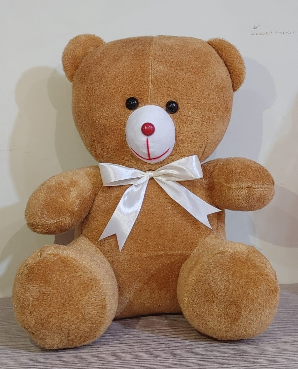 Make Her Smile with a Lovable and Non-Toxic Teddy Bear Ideal for Any Celebration